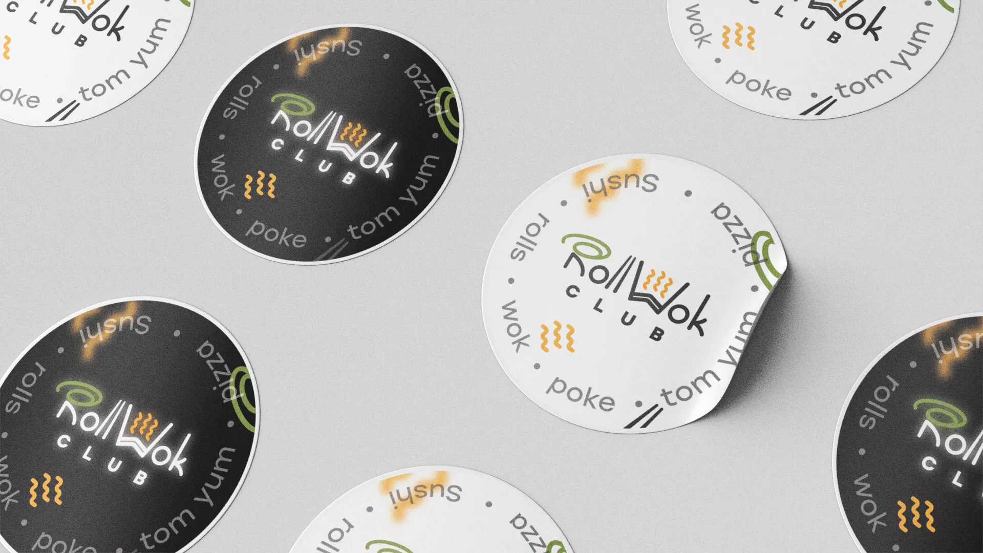 Разработка наклеек для суши-бара «Roll Wok Club» в Минусинсе